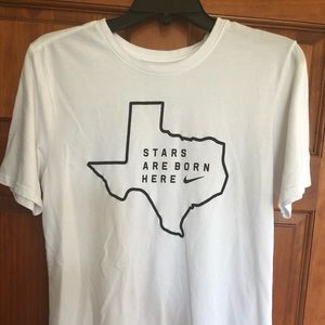 Nike - T-shirt “STARS ARE BORN HERE”